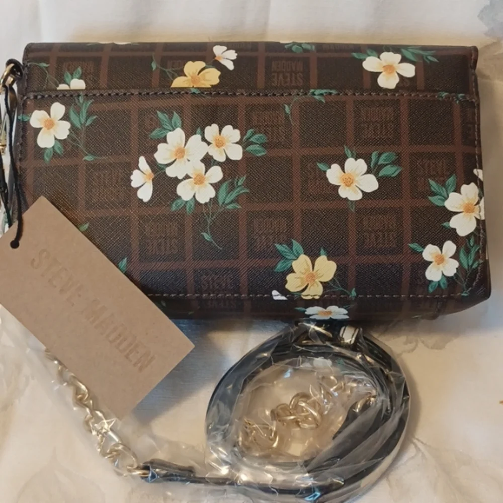 NWT! Steve Madden Faux Leather Crossbody. Brown with Floral Daisy print. 🌼🌸🌼 - Picture 2 of 9